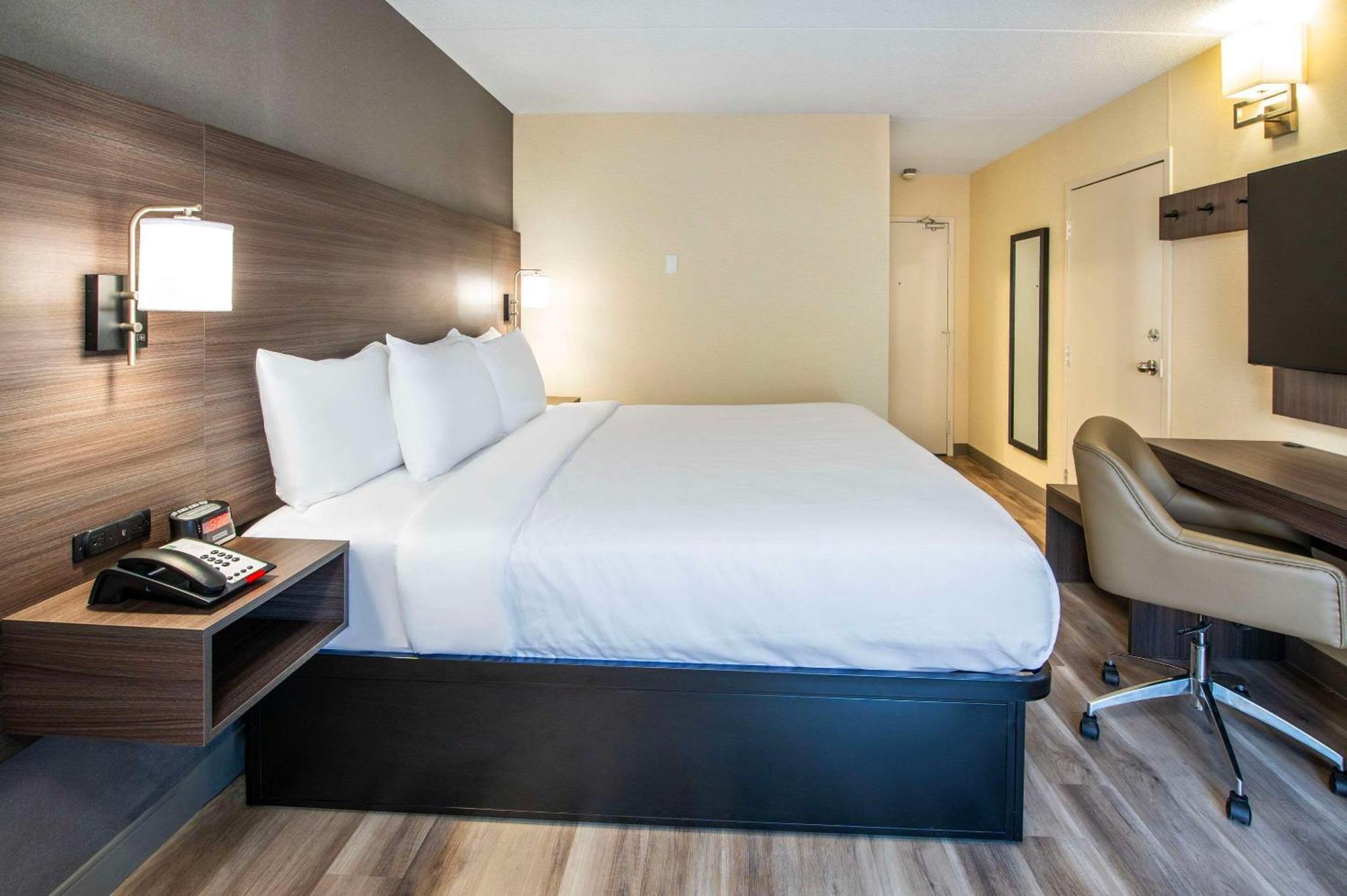 Quality Inn Chatham-Kent Exterior foto