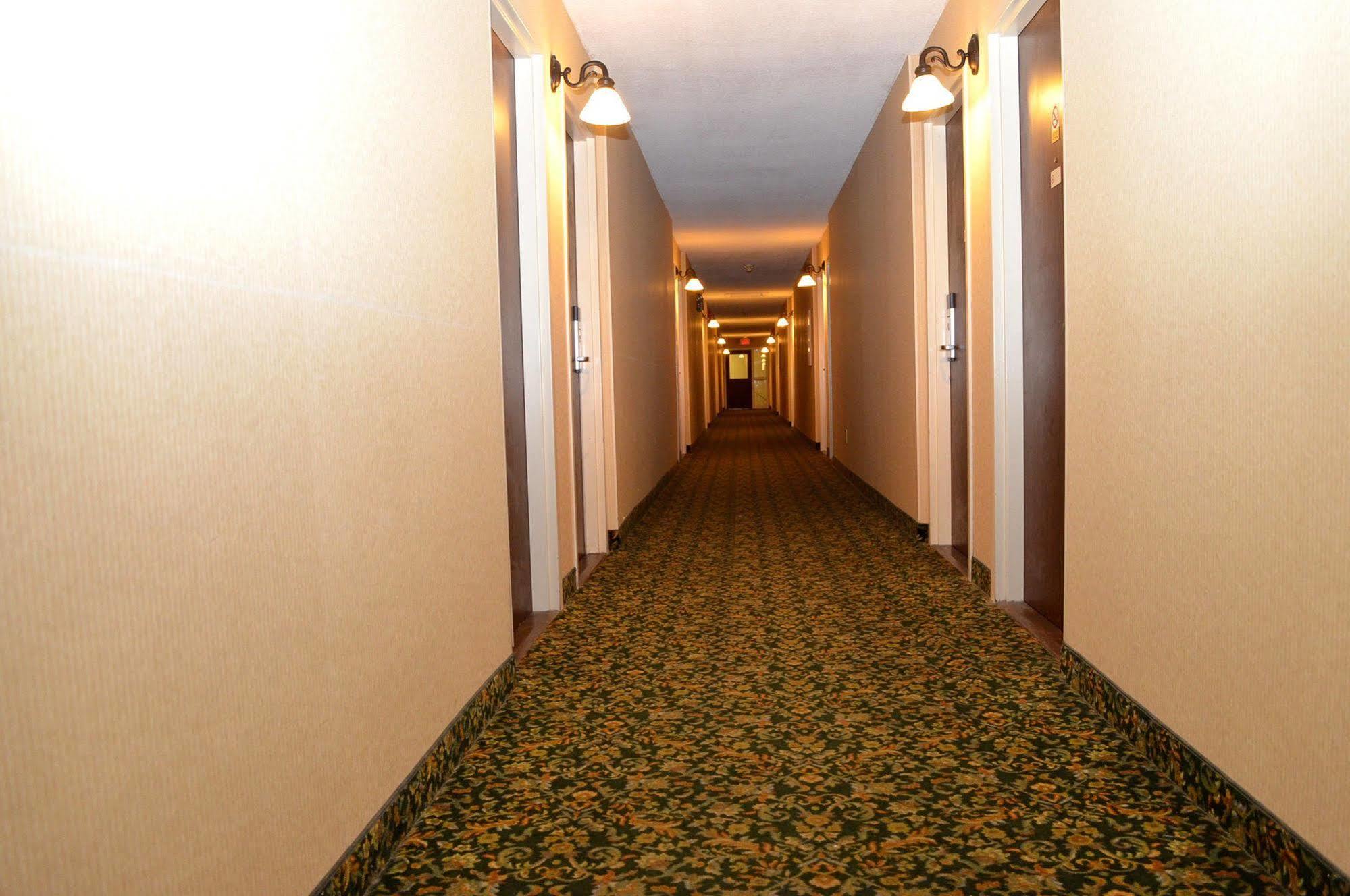 Quality Inn Chatham-Kent Exterior foto
